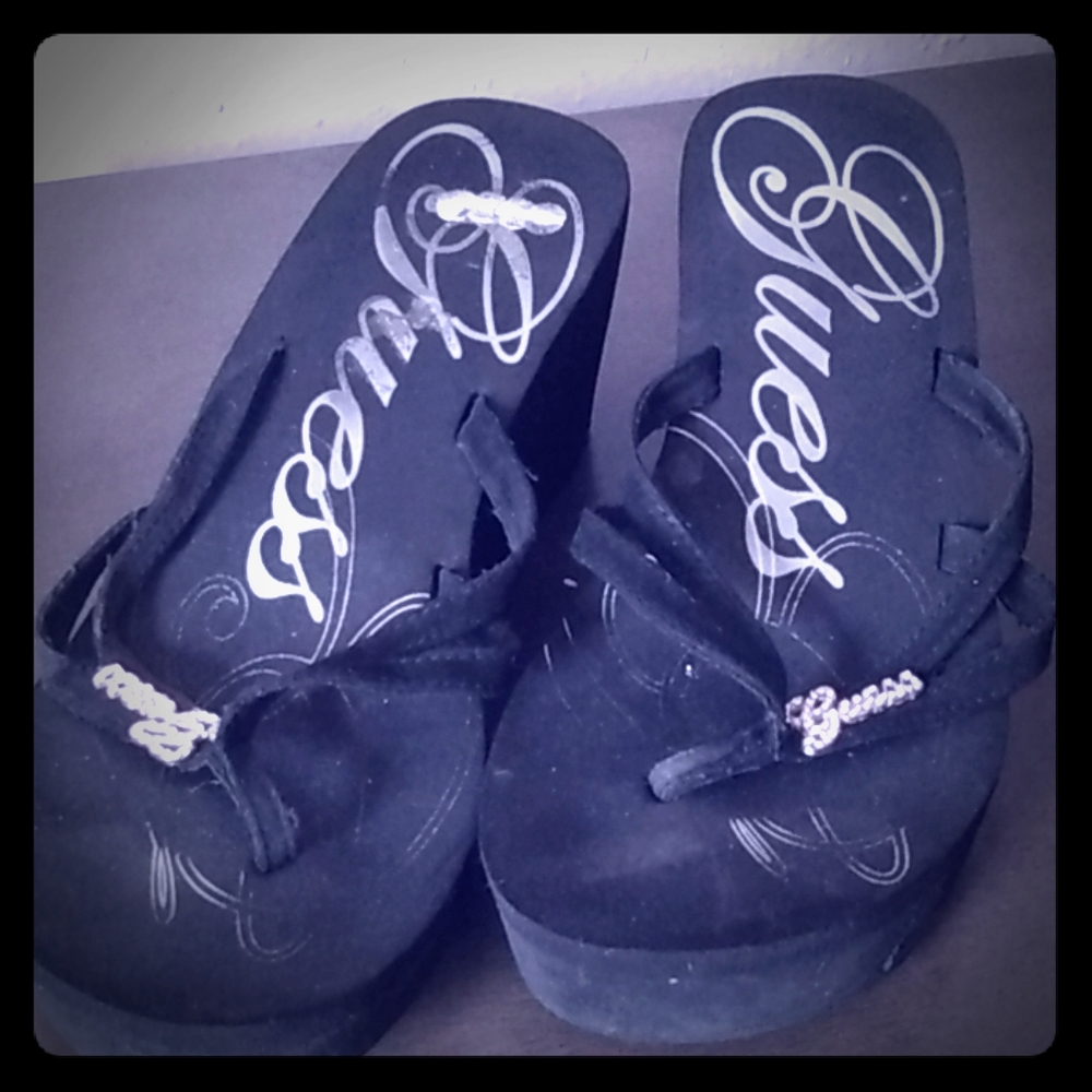 Guess sandals
